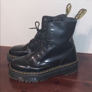 Dr. Martens Jadon Boot platform 8-eye combat boot